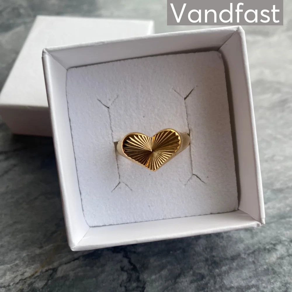 ANNEBRAUNER Sun Heart Ring