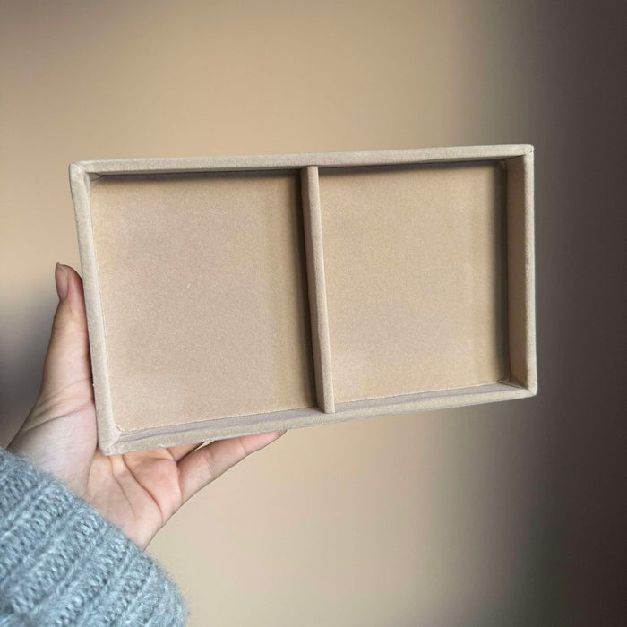 ANNEBRRAUNER Velvet Tray Latte 2 Secties