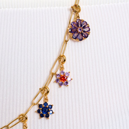 ANNEBRAUNER Flower Charm