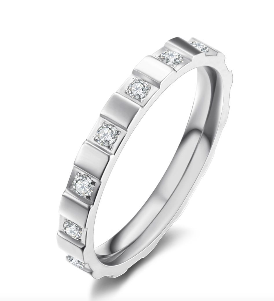 ANNEBRAUNER Chess White Ring